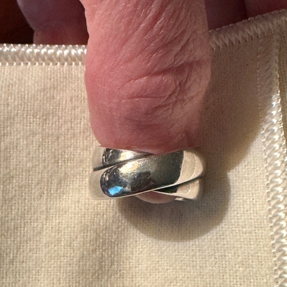 Retired James Avery “Endless Love” Sterling Silver 925 band. Size 6. - Picture 3 of 5